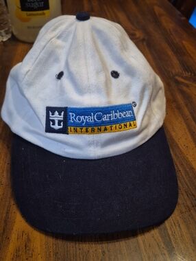 Caribbean Men’s Two-Tone Logo Baseball Cap - White/Navy